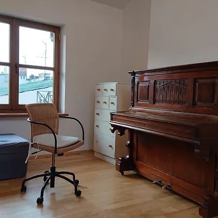 Ok Main Square Apartment